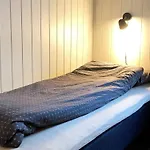 6 Person In Kverva Дом отдыха Dyrvik