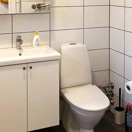 6 Person In Kverva Dyrvik